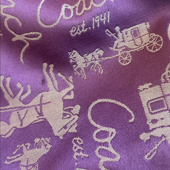 Coach ‘Ashley’ Horse & Carriage Satchel in purple - Picture 3 of 9
